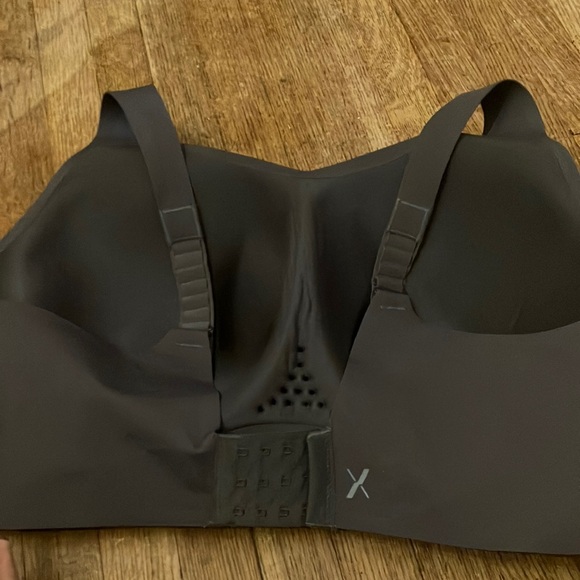 Grey Knix size 8+ Catalyst Sports Bra - Picture 6 of 13